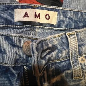 AMO Jane Blue Bell Distressed Jean 25